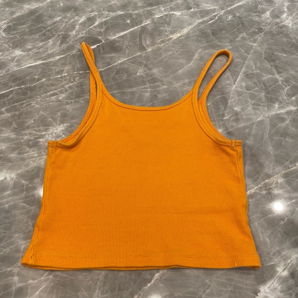 I am Gia crop top - Picture 4 of 4